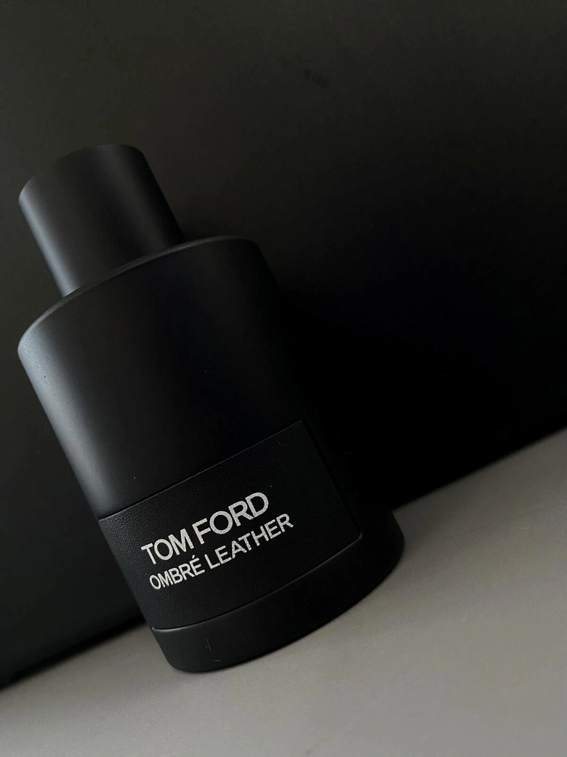 Tom Ford Ombre Leather (2018)