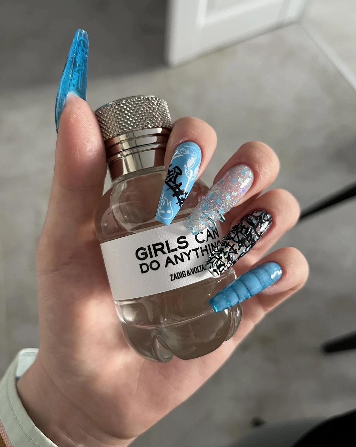 Zadig & Voltaire Girls Can Do Anything