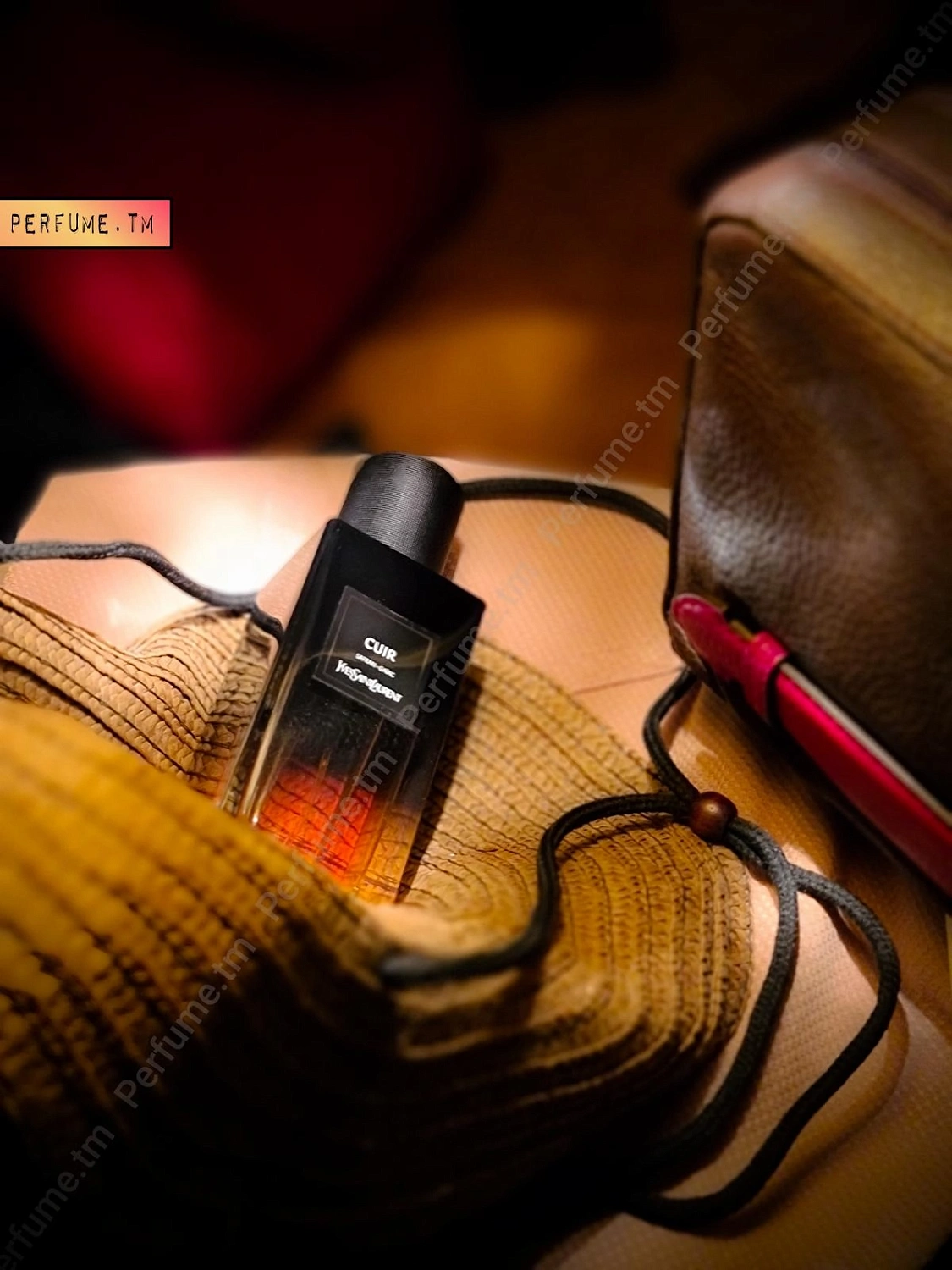 Yves Saint Laurent Cuir
