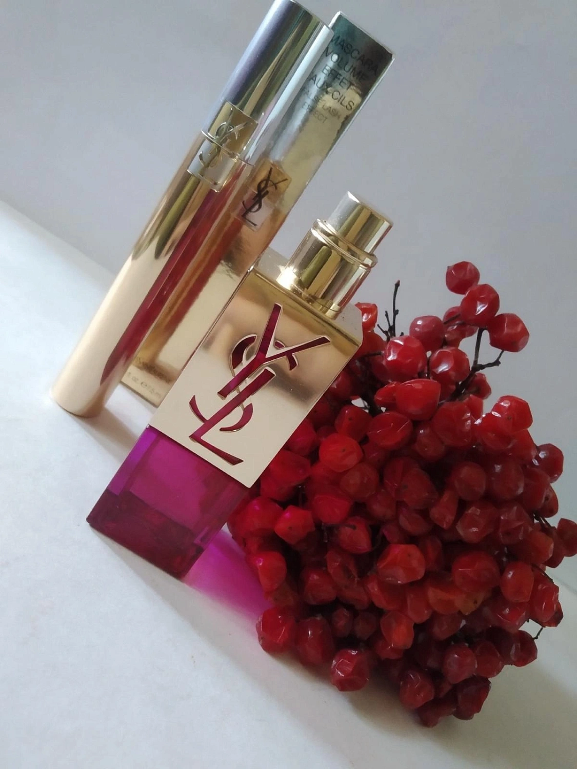 Yves Saint Laurent Elle