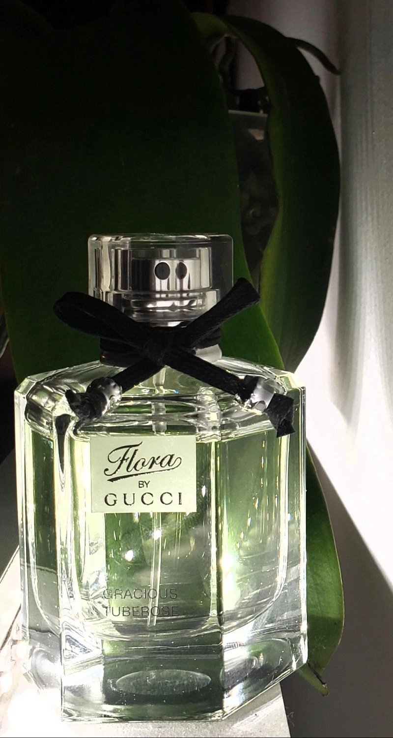 Flora by Gucci Gracious Tuberose
