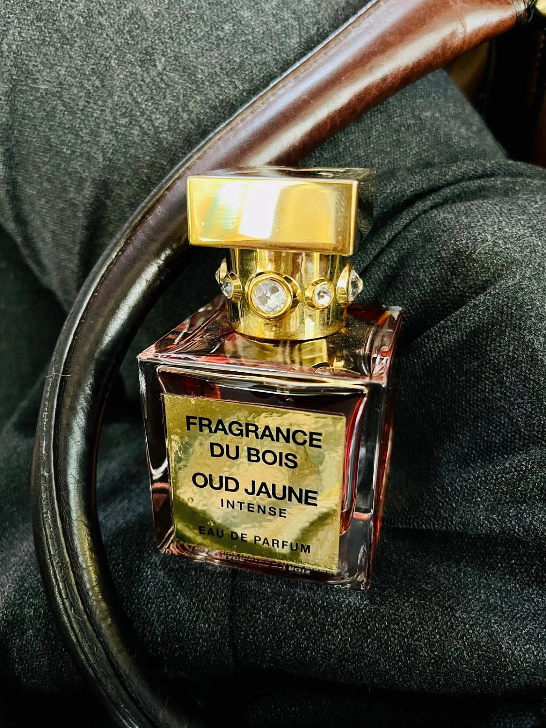 Fragrance du Bois Oud Jaune Intense