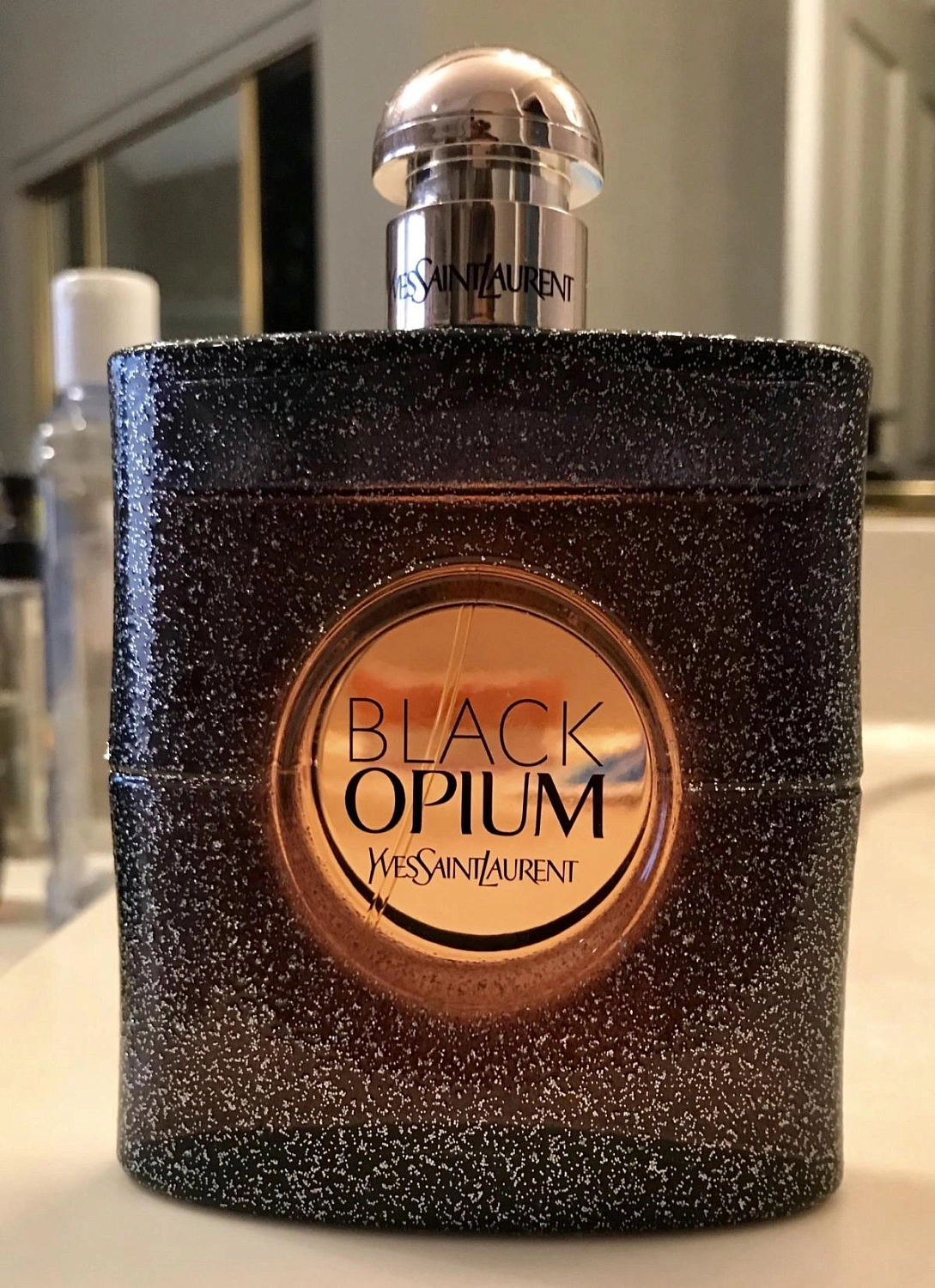 Yves Saint Laurent Black Opium Nuit Blanche