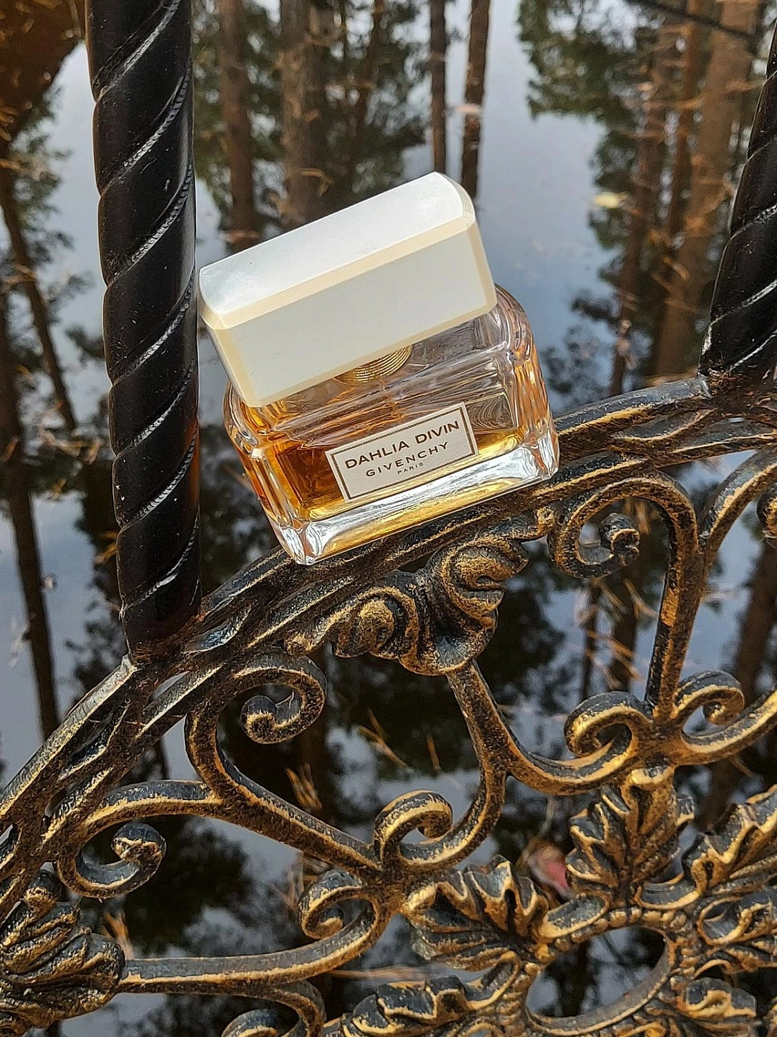 Givenchy Dahlia Divin