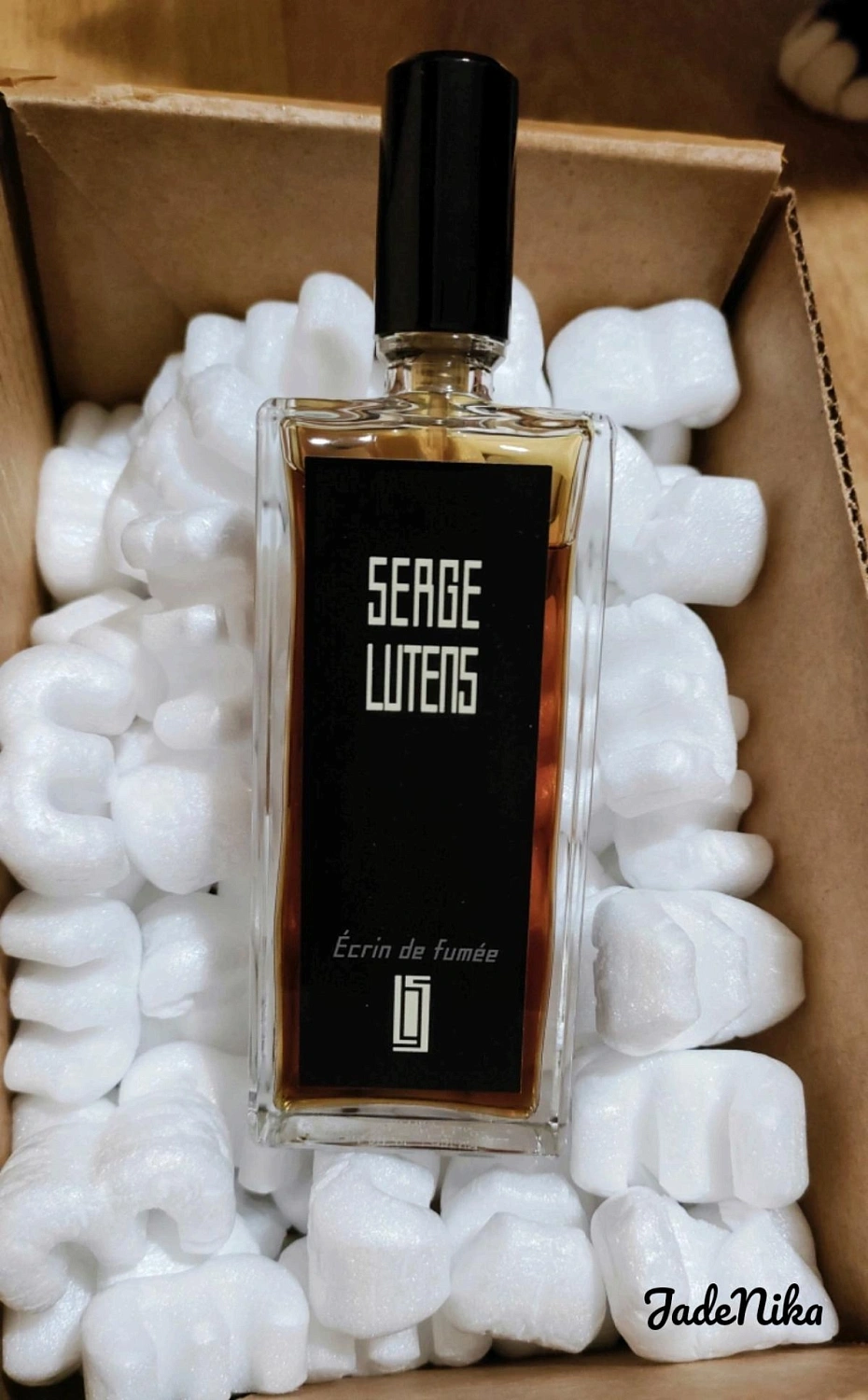 Serge Lutens Ecrin De Fumee