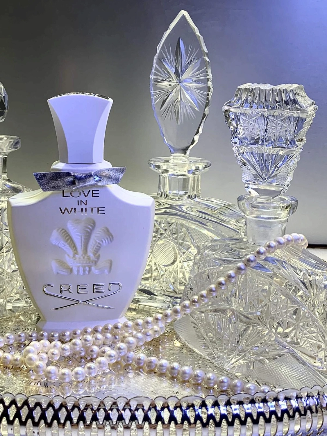 Creed Love in White