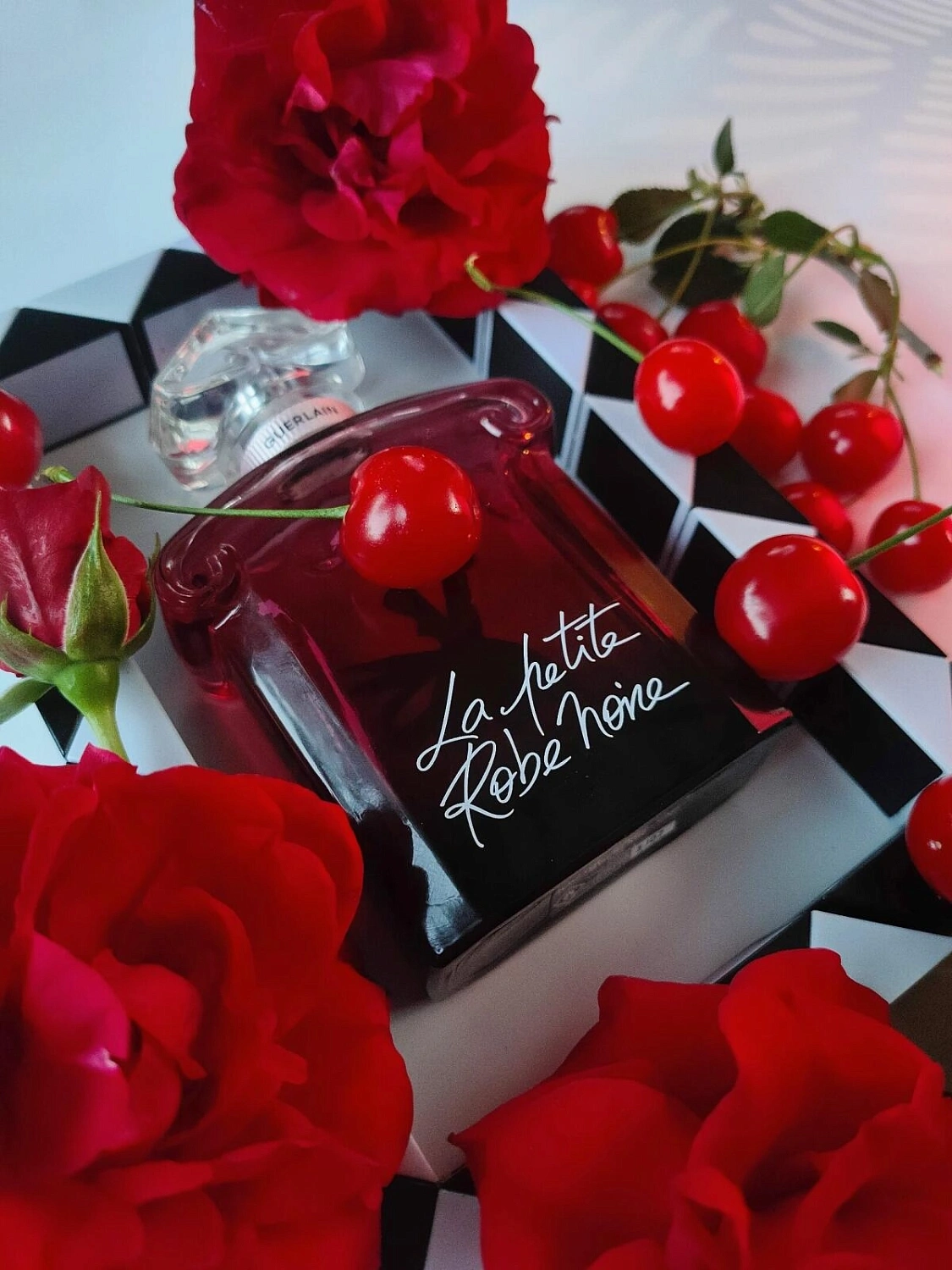 Guerlain La Petite Robe Noire Eau de Parfum Absolue