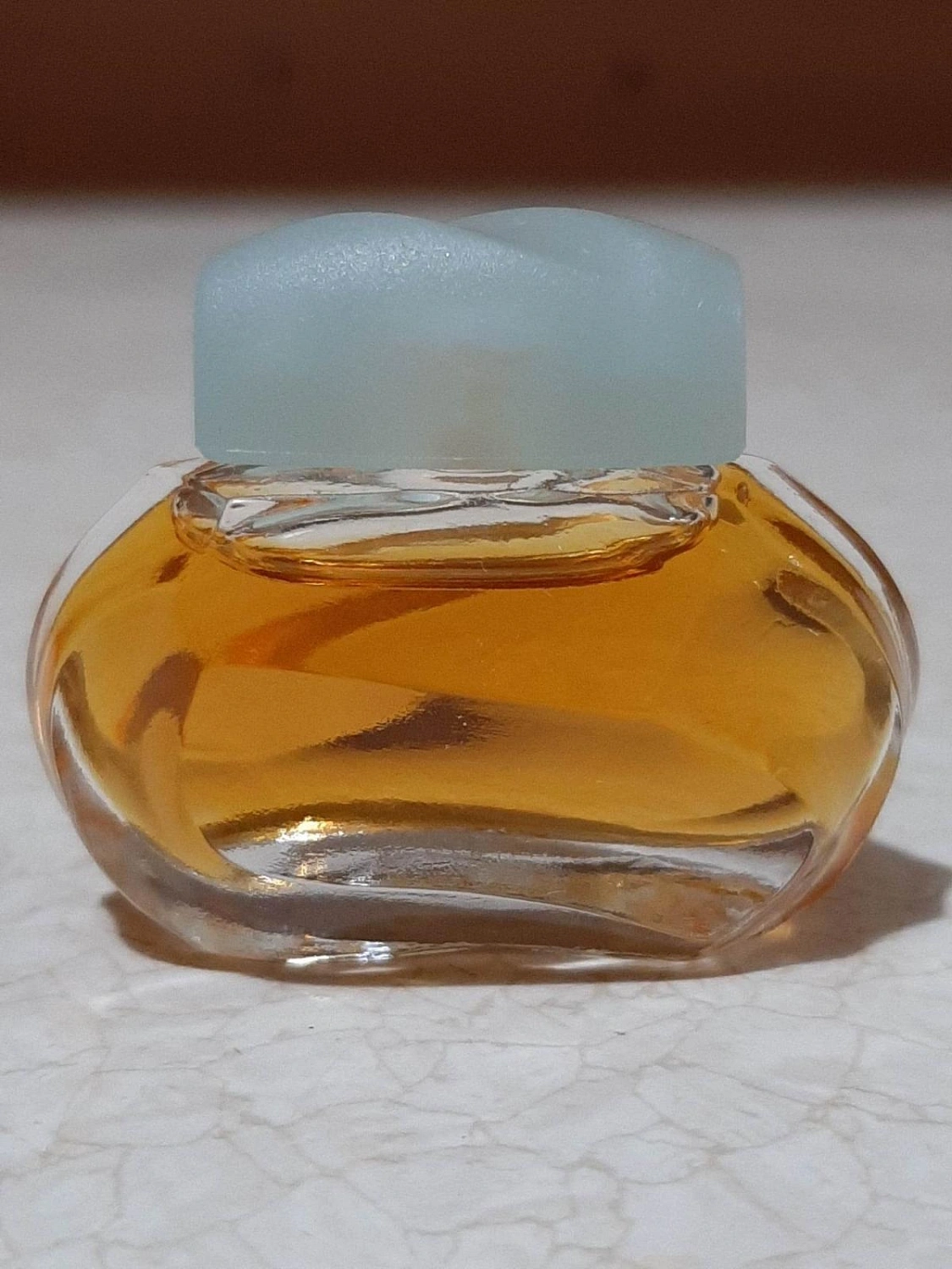 Estée Lauder Knowing