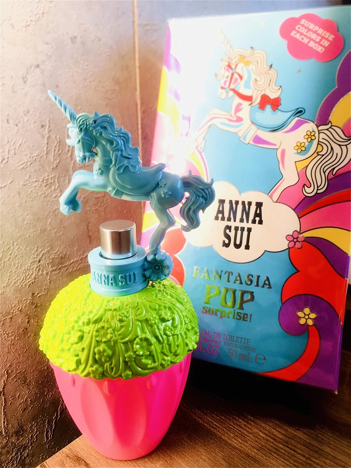 Anna Sui Fantasia Pop Surprise! Green Blue