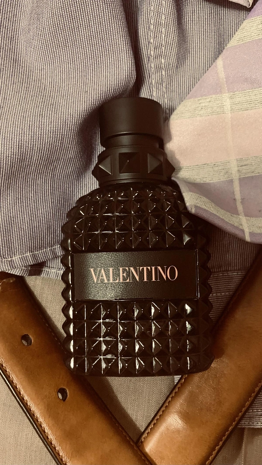 Valentino Uomo Born in Roma