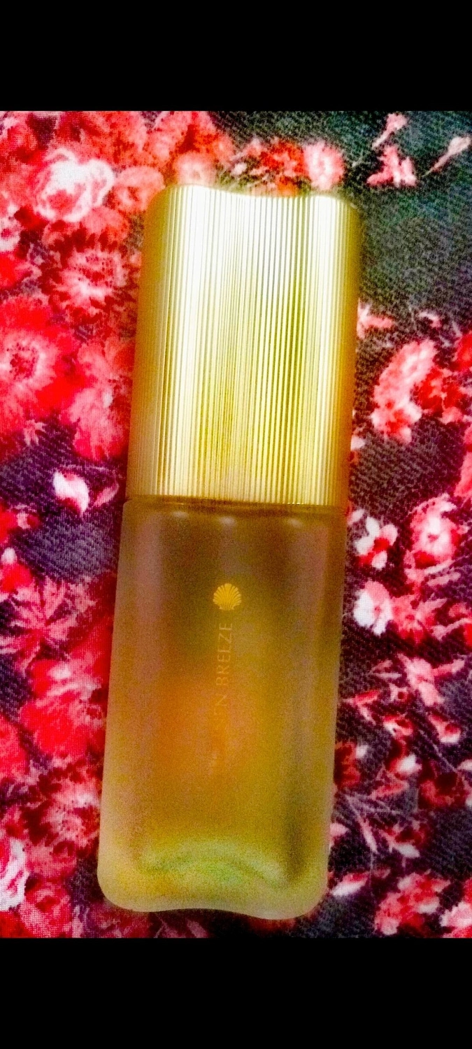 Estée Lauder White Linen Breeze