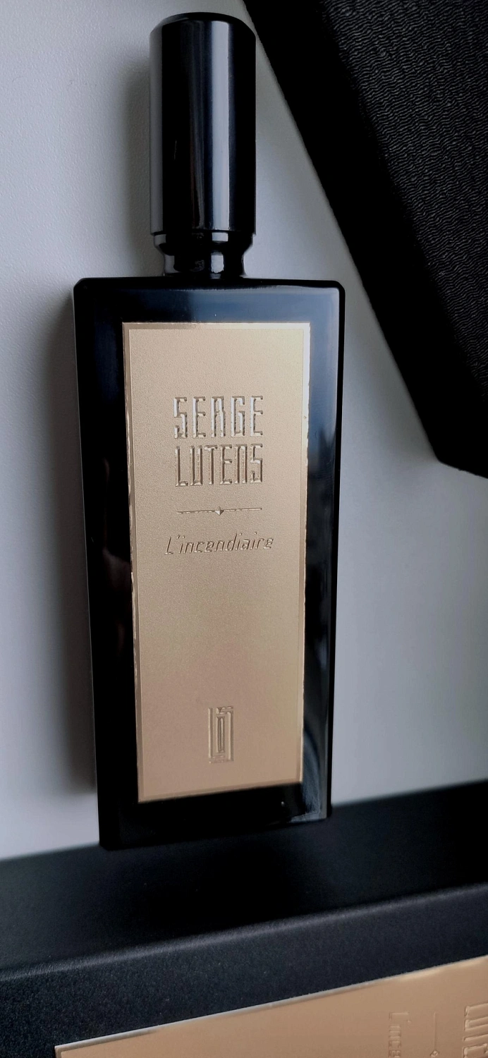 Serge Lutens L'incendiaire