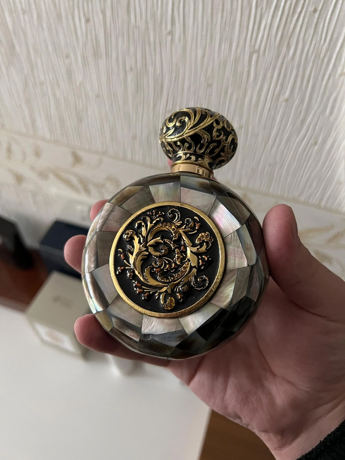 Alexandre J Legacy Black