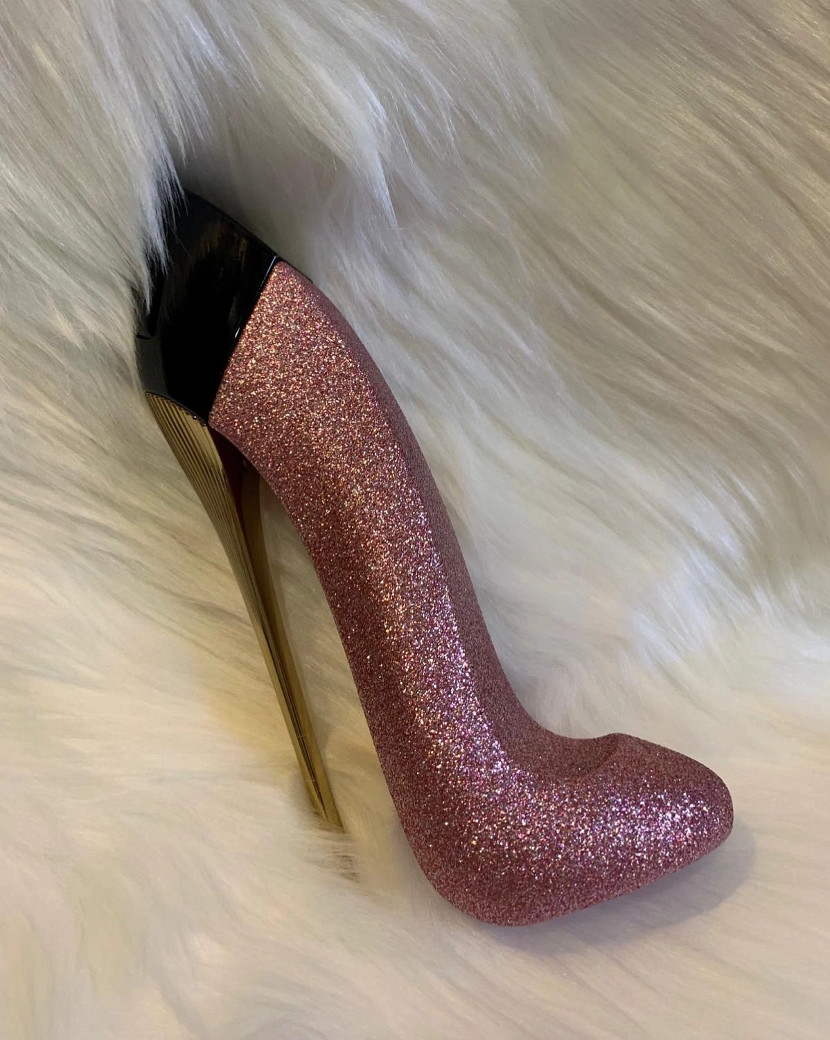 Carolina Herrera Good Girl Fantastic Pink