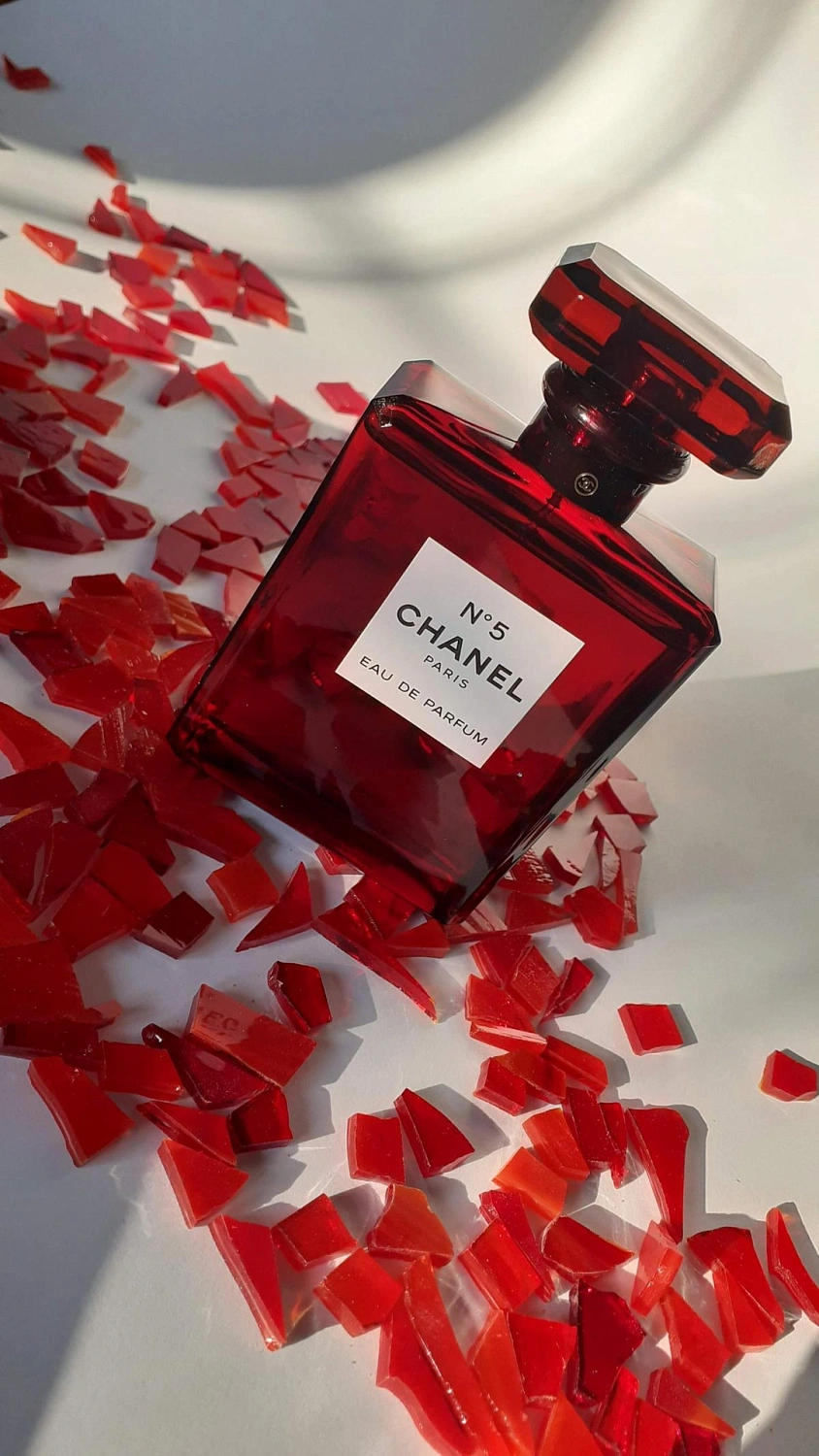 Chanel N°5 Eau de Parfum Red Edition