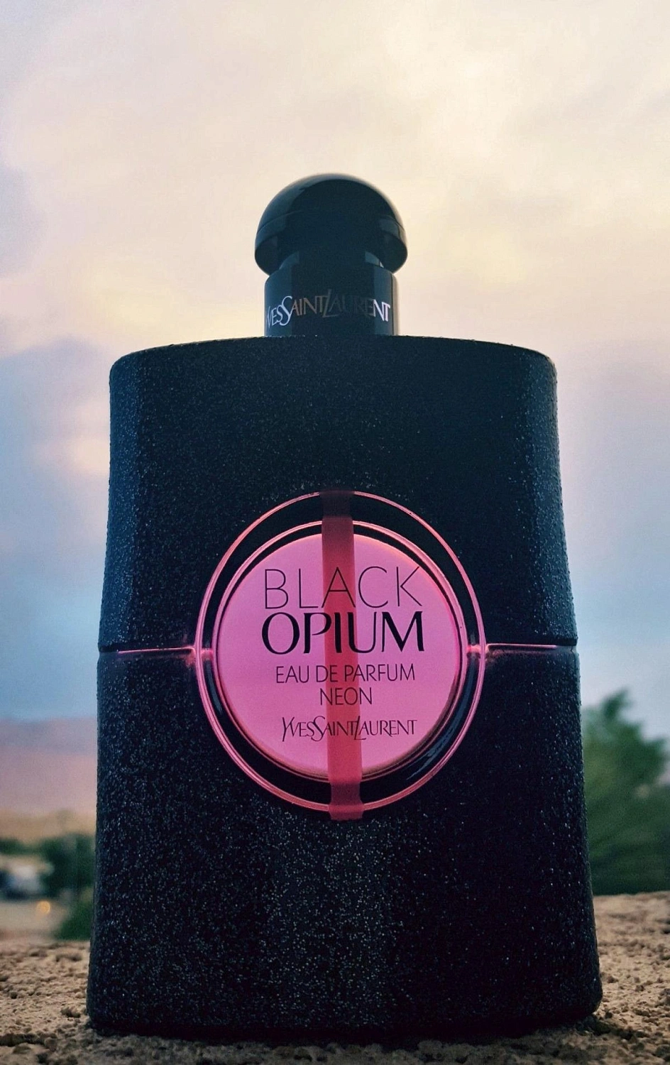Yves Saint Laurent Black Opium Neon