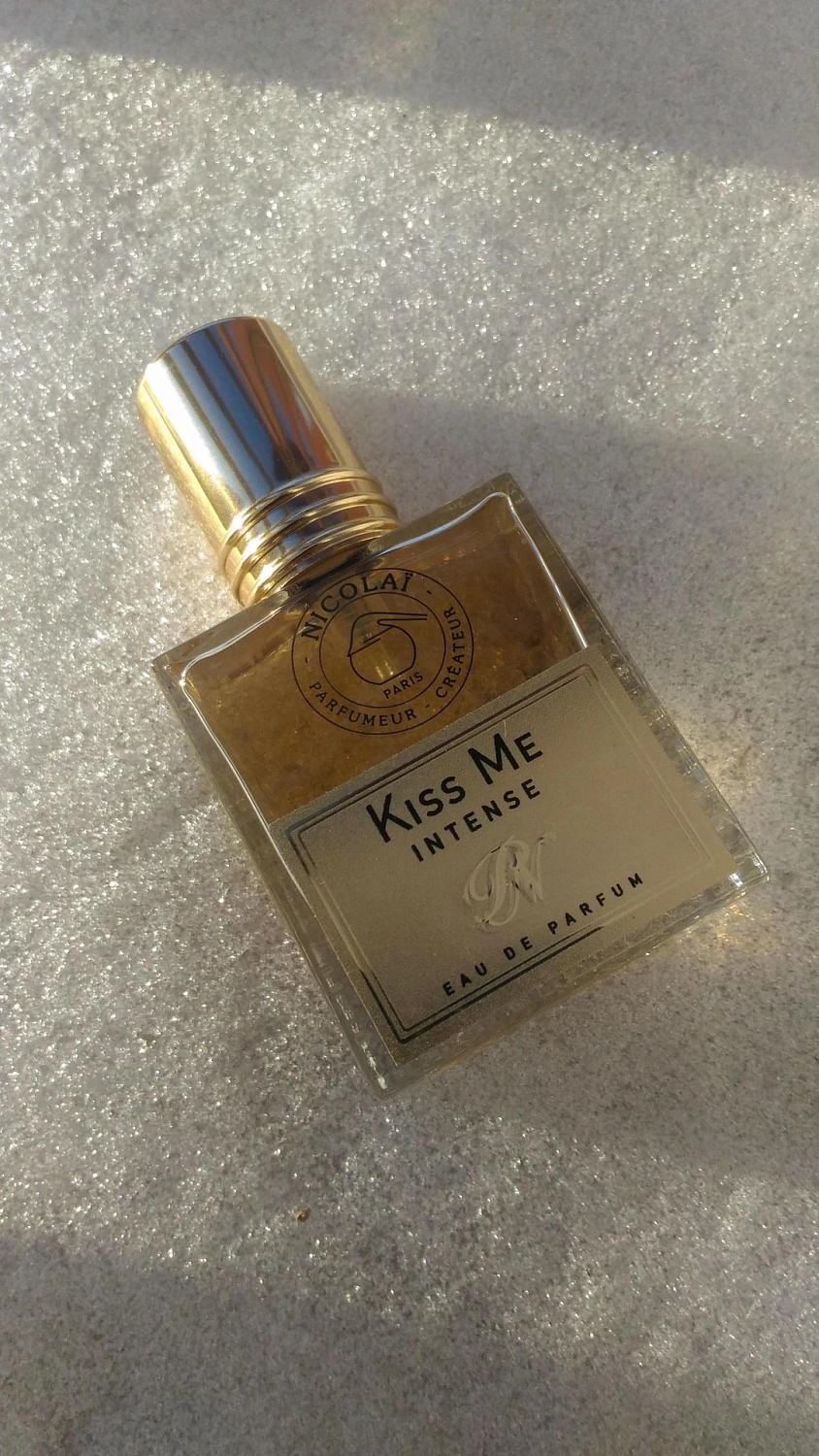Nicolaï Kiss Me Intense