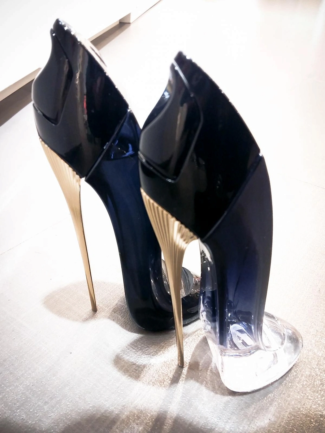 Carolina Herrera Good Girl Legere (It's so good to be bad)