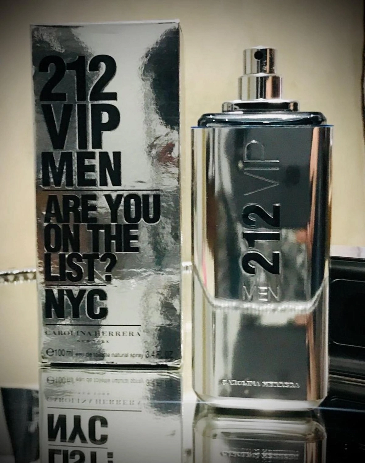 Carolina Herrera 212 Vip Men