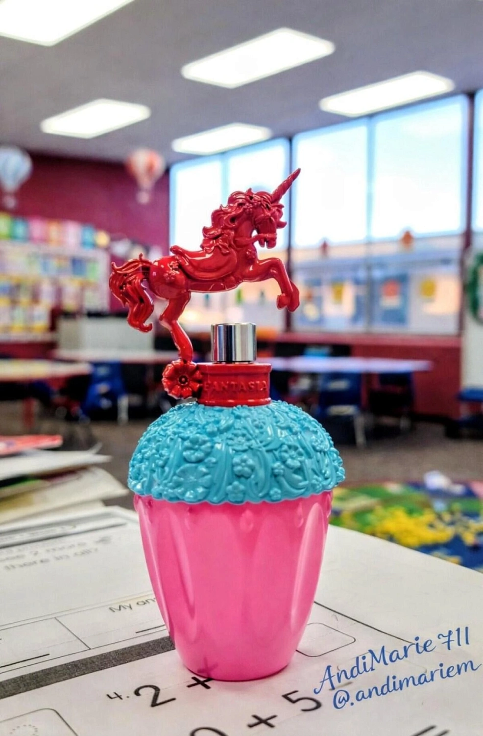Anna Sui Fantasia Pop Surprise! Red Purple