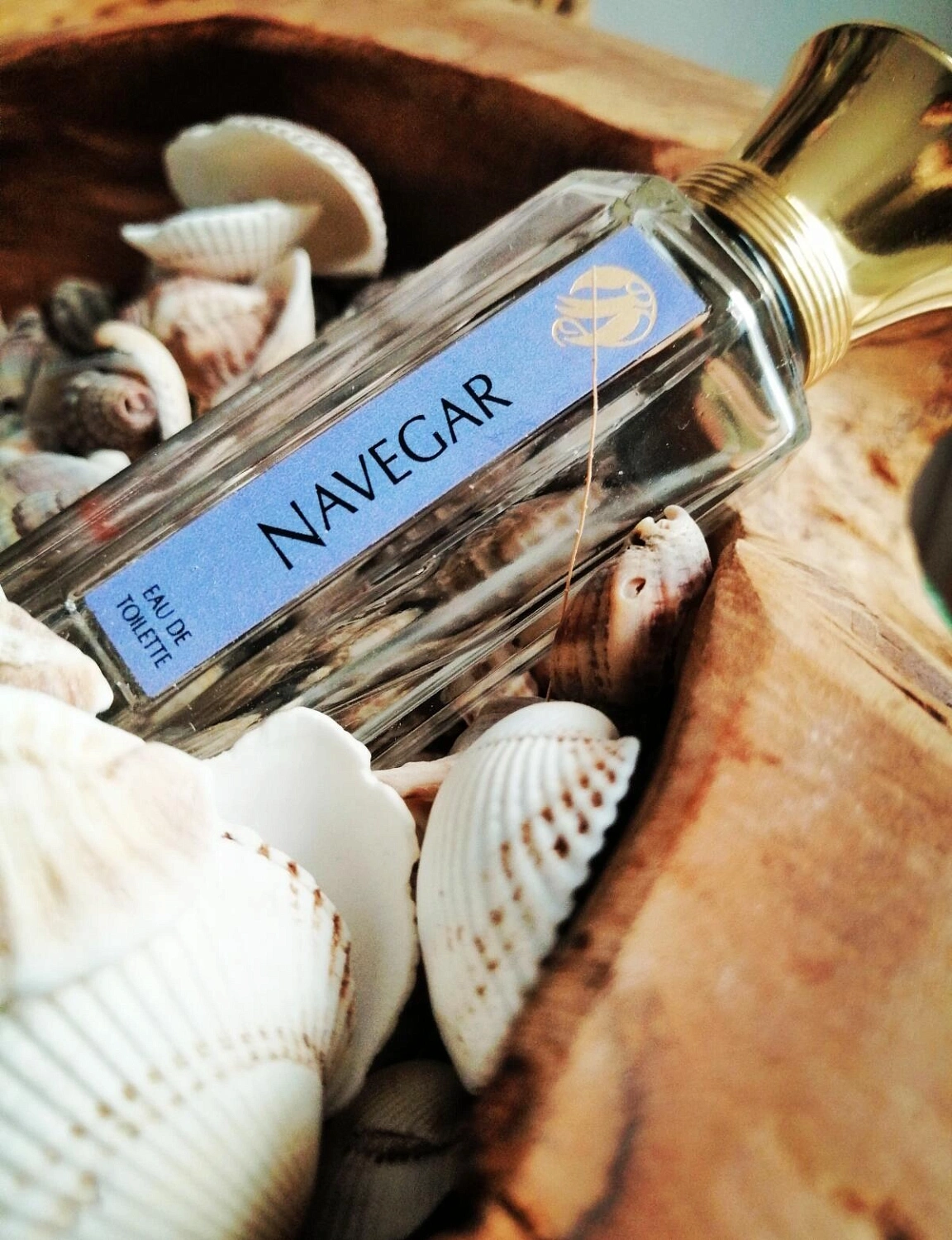 L'Artisan Parfumeur Navegar