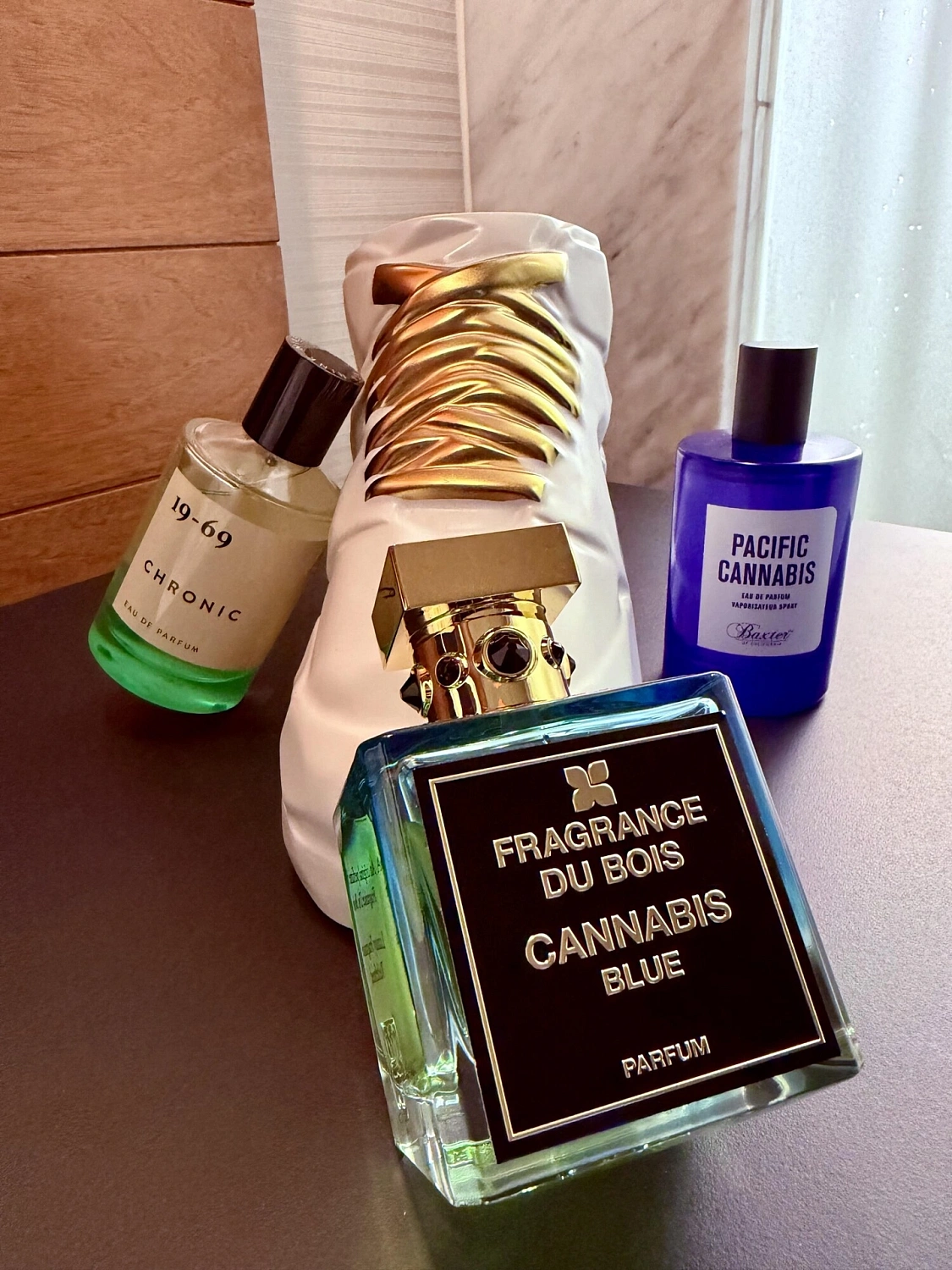 Fragrance du Bois Cannabis Blue